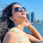 Priyanka Nair Instagram – Capturing the essence of a sun-kissed reverie. ☀️ #EyesToTheSky #priyankanair #lostinthemoment NewYork