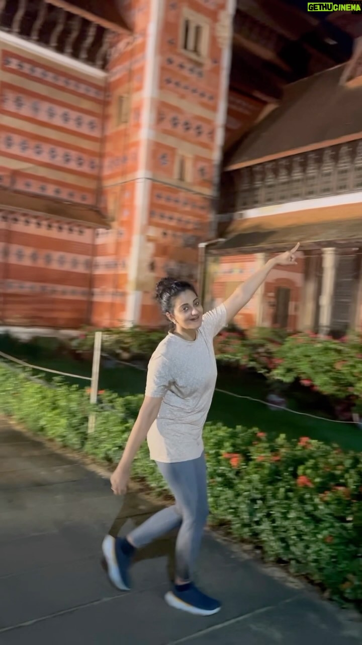 Priyanka Nair Instagram - Namma Trivandrum ♥️ 📷 @dhanyasanalk #trivandrum #priyankanair #reelsinstagram