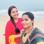 Priyanka Nalkari Instagram – #beach #poser #damayanthi #shooting #chennai #favorite #lemonyellow #peace #memyself #loveyourself #strongwomen #independent #actress