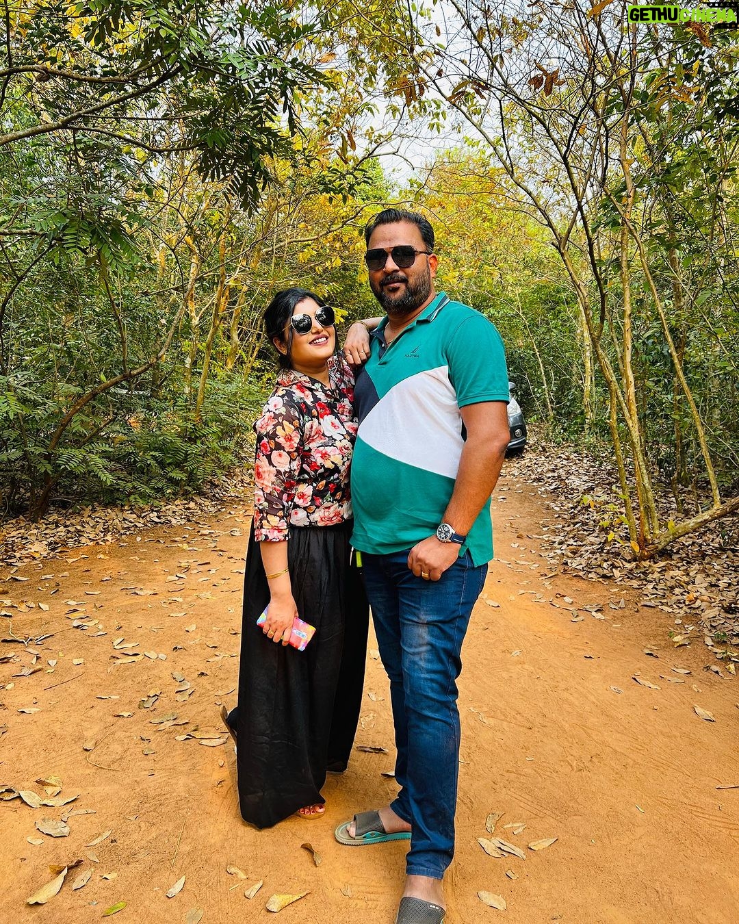Priyanka Panigrahi Instagram - #withmybae 🫶🏻🫶🏻 @smarakdashh