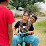 Priyankha Masthani Instagram - நம்பி வந்தவங்கல கைவிடமாட்டான்😅Tag that kolaru friend 👆🏻 #priyankhamasthani #priyankha #villagegirl #salemponnu #masthani #priyanka #mastani #dhanushdialogue #thangamagan #nambi #dhanush #comedy Omalur, Salem district.