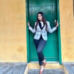 Pujita Ponnada Instagram - Happy Monday lovely ppl 💙 Ps: kindly ignore the background 😛 #pujitaponnada #shootdiaries #tamilmovie Chennai, India