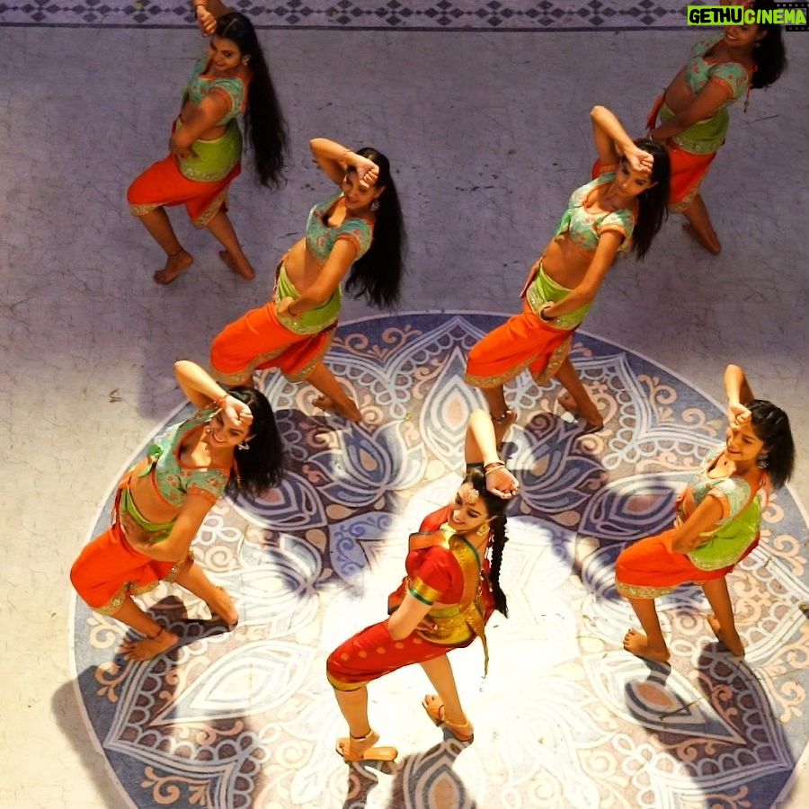 Pujita Ponnada Instagram - Grooving to the timeless magic of "Zanjeere" https://youtu.be/k7jMsVQ6fA4 . . . #zanjeeresong #zanjeerefullsong #pujithaponnada #folksongs2023 #folkmusic #folkhits #folkhitsongs #folkhitsongstelugu