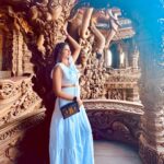 Pupul Bhuyan Instagram - A canvas of tranquility . . . . . . . [ sanctuary of truth , Pattaya, Thailand, traveller, travel blogger, influencer] Sanctuary of Truth ปราสาทสัจธรรม