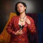 Pupul Bhuyan Instagram - Celebrating sensuality through the lens of heritage. 💃 #PassionAndCulture . Wearing @ramulicreation PC :- @durgamadhab MUA :- @sonus.world