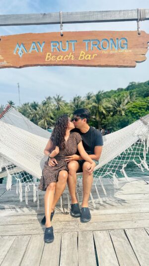 Pupul Bhuyan Instagram - Lovers forever ♾️ 🧿🇻🇳
.
.
.
.
.
#couplegoals #dronevideo #skycam #coupletravel #vietnam #couplereels #phuquoc