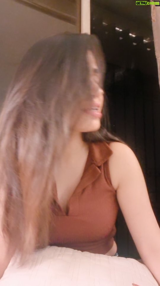 Purneima Day Instagram - I was so sleepy !?!!?? But I coudnt stop myself from recording this lol 😴 . #animal #satrangi #purniemaadey #singing