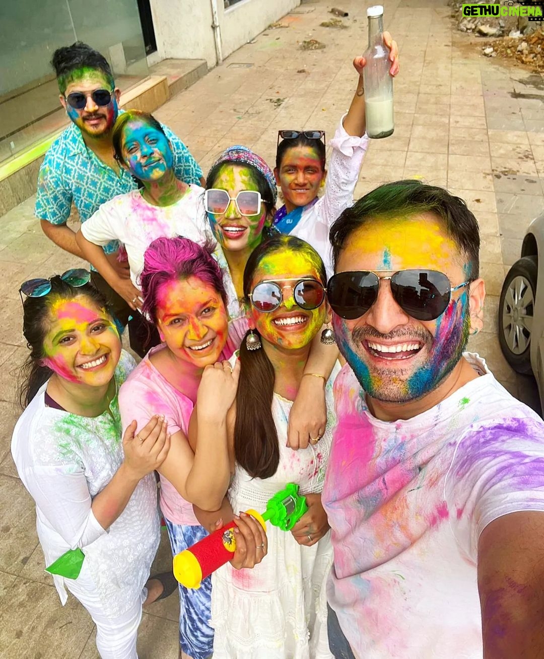 Purneima Day Instagram - Holi 2023 🎨✨️ . #holi2023 #photooftheday Mumbai - मुंबई