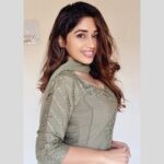 Purneima Day Instagram - 🤍 . #purniemaadey #photooftheday #ethnicwear Mumbai, Maharashtra
