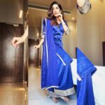 Purneima Day Instagram - Anywhere I go I always have my signature pose 😌 . Styled by @puja.patelll 🫰 . Weaeing moms antique Jewellery 🩷 #purniemaadey #kunyarajachigaturani Maharaja Palace