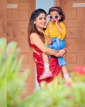 Purneima Day Instagram - ✨️ Happy Diwali ✨️
.
PC @dsk0911 
.
#mrunmayi #purniemaadey #diwali2023