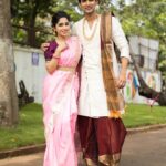 Purneima Day Instagram - Mrunmayee Kabir Gunja ✨️ @harshad_atkari . For Star Prawaha Ganeshostav 2023 ✨️ . 24th September Sunday at 7pm only on @star_pravah ! . #kunyarajachigaturani #purniemaadey #purnimadey #purnimaday #harshadatkari #sharvarijog . Clicked by @aartilokhandeofficial makeup: @blushandbeauties_20 Hair :@brushesandblushes Costumes:@aaishvy_designs ❤️ Jwellery by- @amairajewellery_official