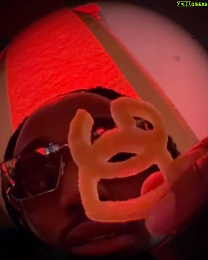 Quavo - 676.4K Likes - Itβs a stick in my trench switch in my Birkin @dolcegabbana said itβs Straight! π