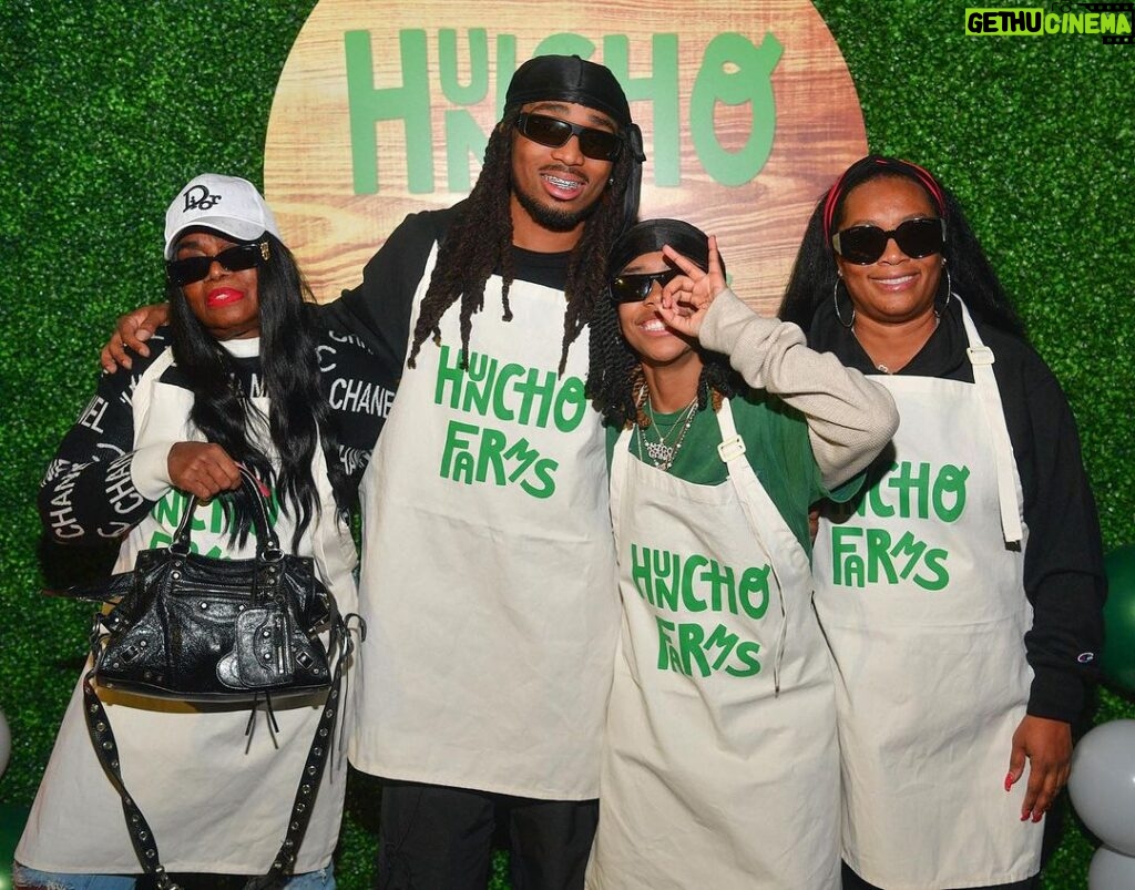 Quavo Instagram - YOU made it out it’s only right you give back - Huncho Farms @quavocares Happy Thanksgiving 🦃 Missing Phew but we kno he’s proud of us! 🚀 #longlivetakeoff Big Thanks To @urbanrecipe