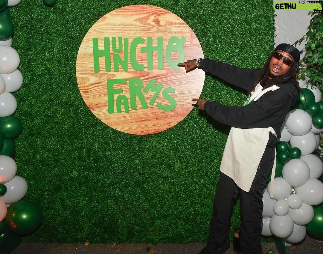 Quavo Instagram - YOU made it out it’s only right you give back - Huncho Farms @quavocares Happy Thanksgiving 🦃 Missing Phew but we kno he’s proud of us! 🚀 #longlivetakeoff Big Thanks To @urbanrecipe