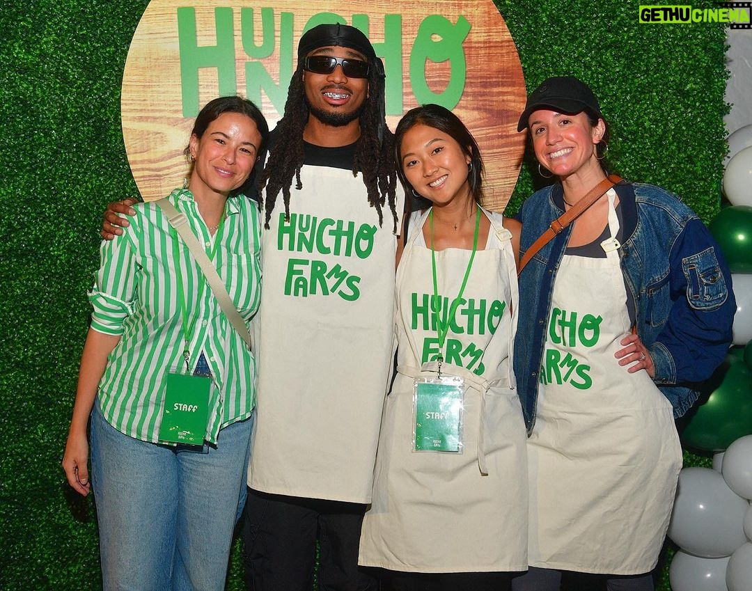 Quavo Instagram - YOU made it out it’s only right you give back - Huncho Farms @quavocares Happy Thanksgiving 🦃 Missing Phew but we kno he’s proud of us! 🚀 #longlivetakeoff Big Thanks To @urbanrecipe