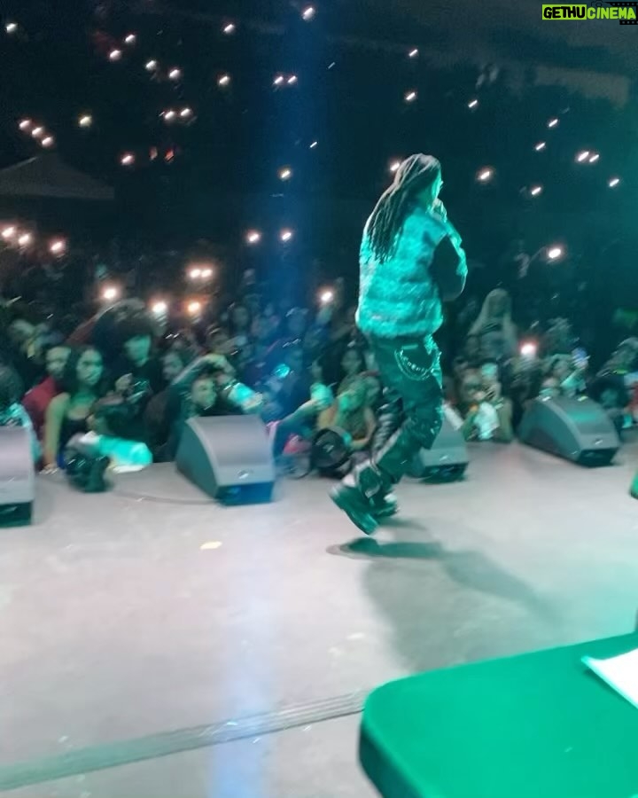 Quavo Instagram - Clark Atlanta Homecoming Went Bar for Bar! 🚀 @cau1988 #LLT brought out @meekmill