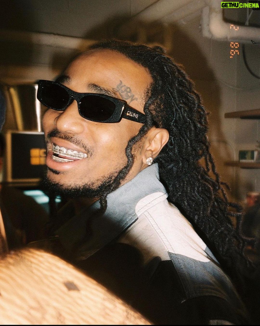 Quavo Instagram - Smilin thru it YOU KNOW my pain! 😬 #LLT #ROCKETPOWER🚀