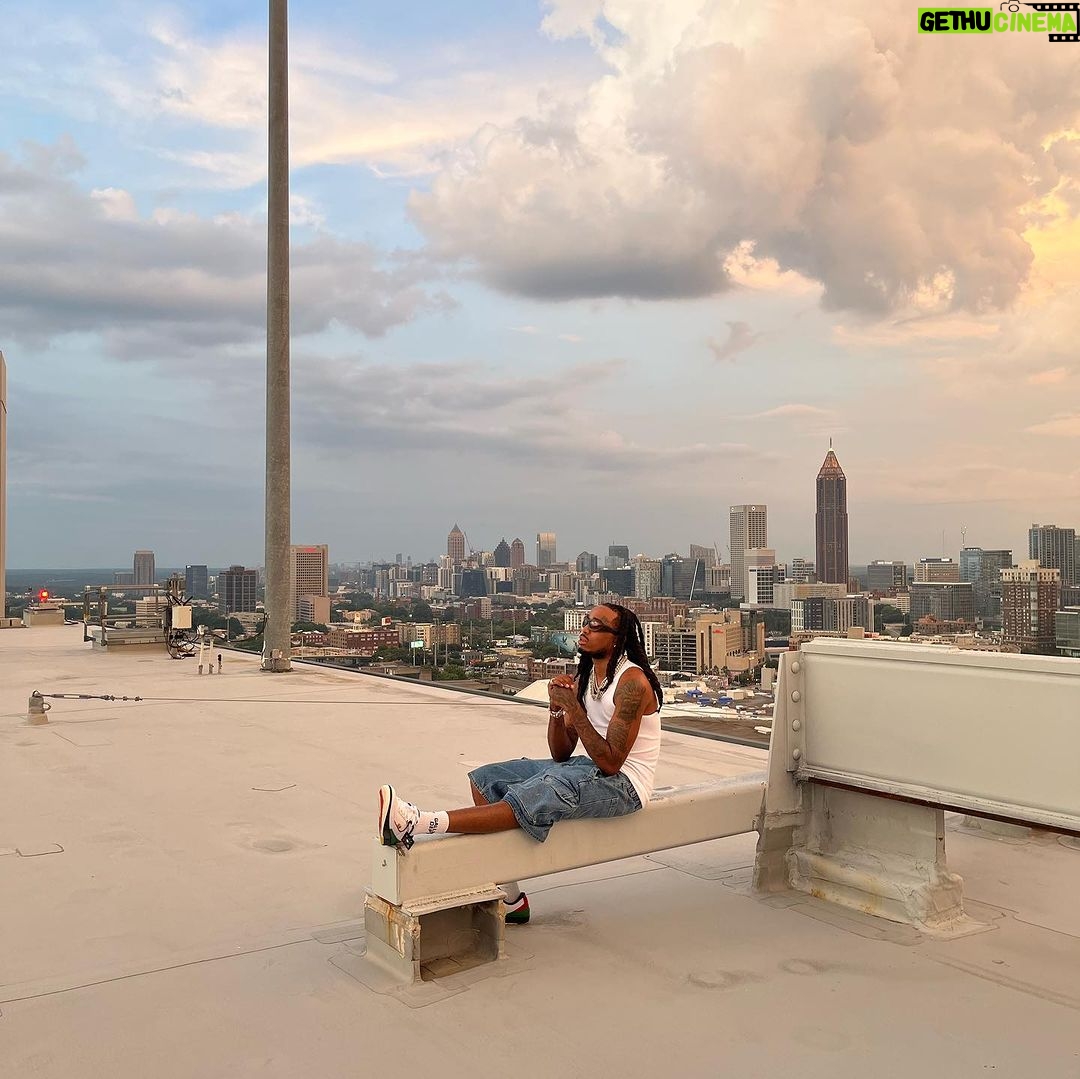 Quavo Instagram - Fueled Up At The Top of Benz Stadium 🏟️ #RocketPower Mercedes-Benz Stadium