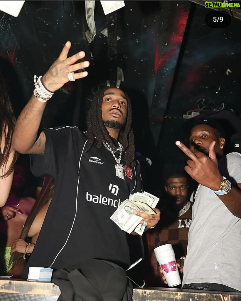 Quavo Instagram - We at the top floor baby skyami miami we LIV all the time!