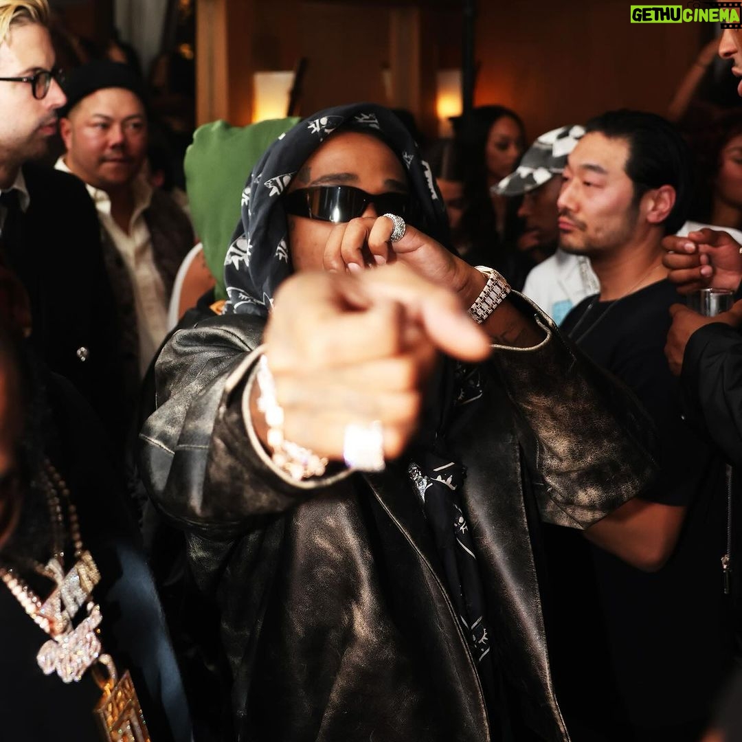 Quavo Instagram - Just got back from Paris now they always saying Oui