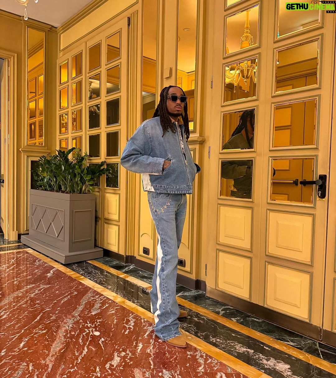 Quavo Instagram - A walking chandelier πΆπΎπ