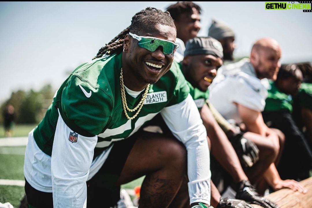 Quincy Williams Instagram - ⏳ NY Jets Training Center