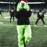 Quincy Williams Instagram – “Maybe Christmas doesn’t come from a store. Maybe Christmas perhaps means a little bit more.” — The Grinch  #VILLIANZ Metlife NY Jets Stadium