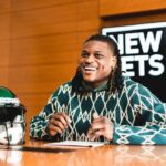 Quincy Williams Instagram – If I could tell my younger self 2 things I would tell him. 

*Don’t give up what you want most, for what you want now. 

*Believe in yourself. You can’t do ANYTHING you set your mind to, but you can do a hell of a lot and more than you think. MetLife Stadium- Home of the NEW YORK JETS!