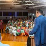 R. Sarathkumar Instagram - கடந்து சென்ற தசரா மற்றும் தீபாவளி பண்டிகையை முன்னிட்டு ஆக்லாந்தில் அமைந்துள்ள நியூசிலாந்து தெலுங்கு அசோசியேஷன் சார்பாக ஏற்பாடு செய்திருந்த கலை நிகழ்ச்சியில் சிறப்பு விருந்தினராக பங்கேற்றதில் மகிழ்ச்சி அடைந்தேன். அயல்நாடுகளில் இந்திய கலாச்சார விழாக்களை தொடர்ந்து கொண்டாடுவதன் வாயிலாக நமது பாரம்பரியத்தை தலைமுறை கடந்தும் கொண்டு செல்லும் நிர்வாகக்குழுவினருக்கு பாராட்டுகள். #NZTA_Diwali_Event_Auckland_2023
