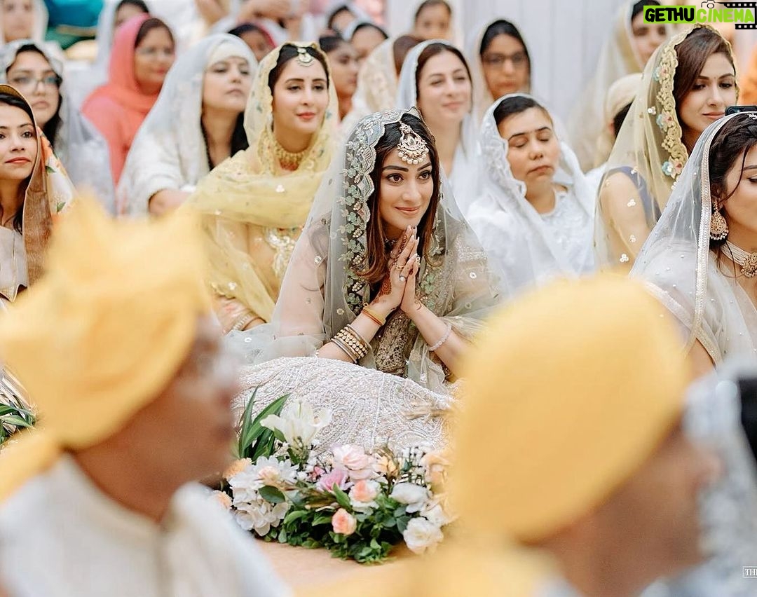 Raai Laxmi Instagram - Any guess ? Where is this pic from ? Let’s see who gets it right ?🥰❤️🧿💫 #waheguruji🙏