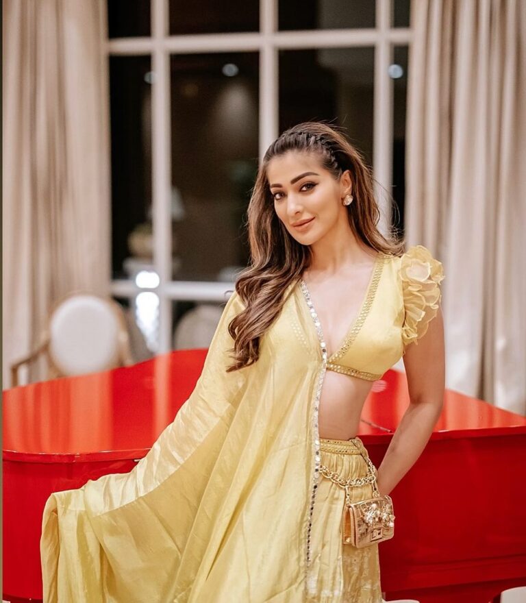 Raai Laxmi Instagram - All of me LOVES all of you .🥰❤️ Much love to all my fans for showing me this constant love even in my hardest days u guys give me so my much strength it motivates me ! So grateful to have earned this 🙏🥰🧿 shall bounce back soon ❤️🥰 can’t wait for my new releases #2024 bring it on 🧿❤️blessed 😇🙏