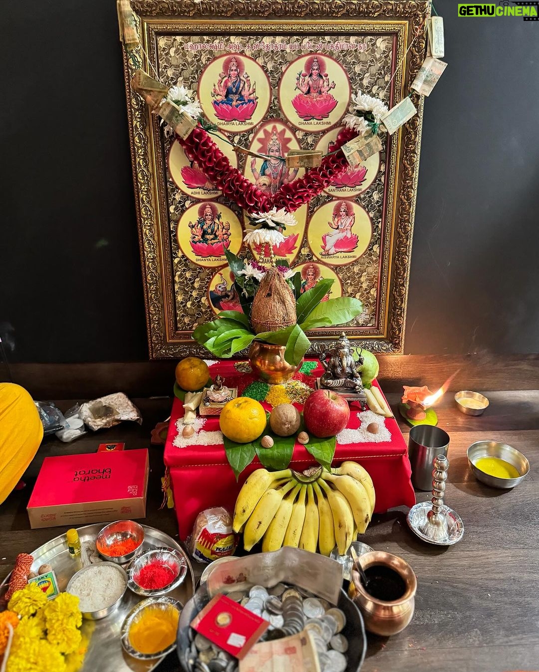Raai Laxmi Instagram - Happy Diwali Lovely people 🪔💥 Let the light of clarity,joy and aliveness shine bright in your life 💫❤️love and light 🪔God Bless u all 🫶❤️🪔🧿