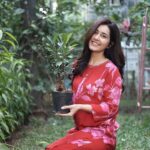 Raashi Khanna Instagram - I grow plants for various reasons: to please my eye, to please my soul, to take a little responsibility, but mostly for the joy that it brings me. Just another birthday; carrying this wonderful tradition forward.. 🌱💚