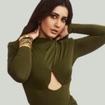 Raashi Khanna Instagram - Surrendering to the art of fashion, one look at a time.💫