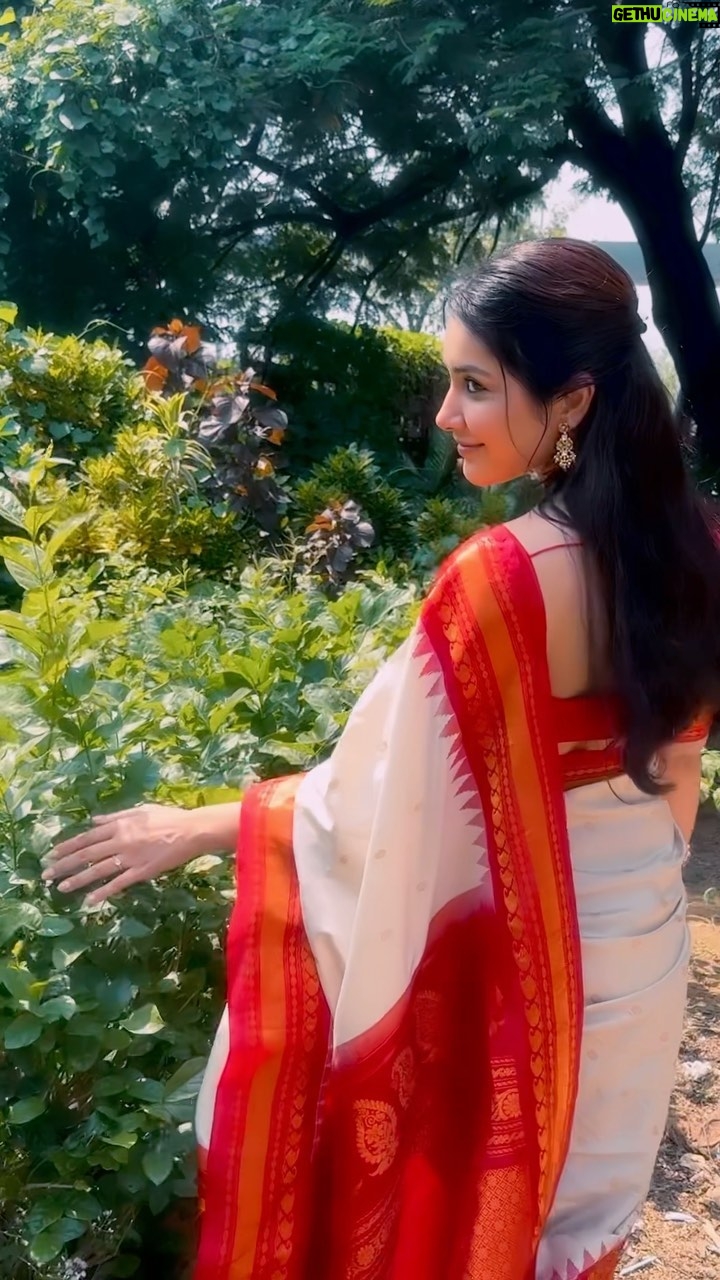 Raashi Khanna Instagram - This Diwali, don’t burst a patakha, be one..! 😉