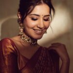 Raashi Khanna Instagram - In a world of trends, my heart belongs to sarees ♥️ #timeless Makeup @makeupbyshefali.s Hair @zoequiny.hair Jewelery @tritiyaa.jewellery 📸 @ishan.n.giri