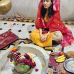 Raashi Khanna Instagram – ॐ नमः शिवाय ♥️

May the divine rhythm of Lord Shiva’s damaru guide you through a harmonious and prosperous New Year. ⭐️
