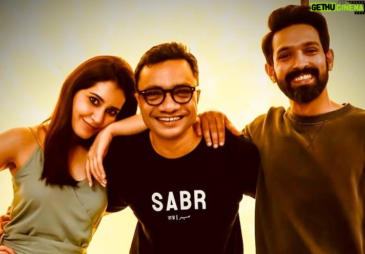 Raashi Khanna Instagram - And it’s a wrap of this beautiful film that is so close to my heart..! #TME ♥️ The nervous twitches while developing this beautifully broken character, the storm within, the deep dive into the psyche of an individual I couldn’t relate to at first, pushing the boundaries as an actor supported by the very talented @vikrantmassey and surprising myself at every stage, at every scene because of the depth of the written word and the direction of @bodhayanroychaudhury - is #TME for me. Cannot wait to share it with you all soon.! ♥️ And.. thankyou to you too @vikramkhakhar for being such a solid support..!