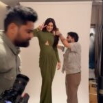 Raashi Khanna Instagram - The week that has been.. wonderful.! ♥️ 1. On set! 2. These little things, they aren’t little! 🥹 3. The no makeup, no filter, early morning flight face.! 4. My love for punjabi music! ♥️ 5. Shot for something really really special! Coming soon..! 6. My Maggie partner!