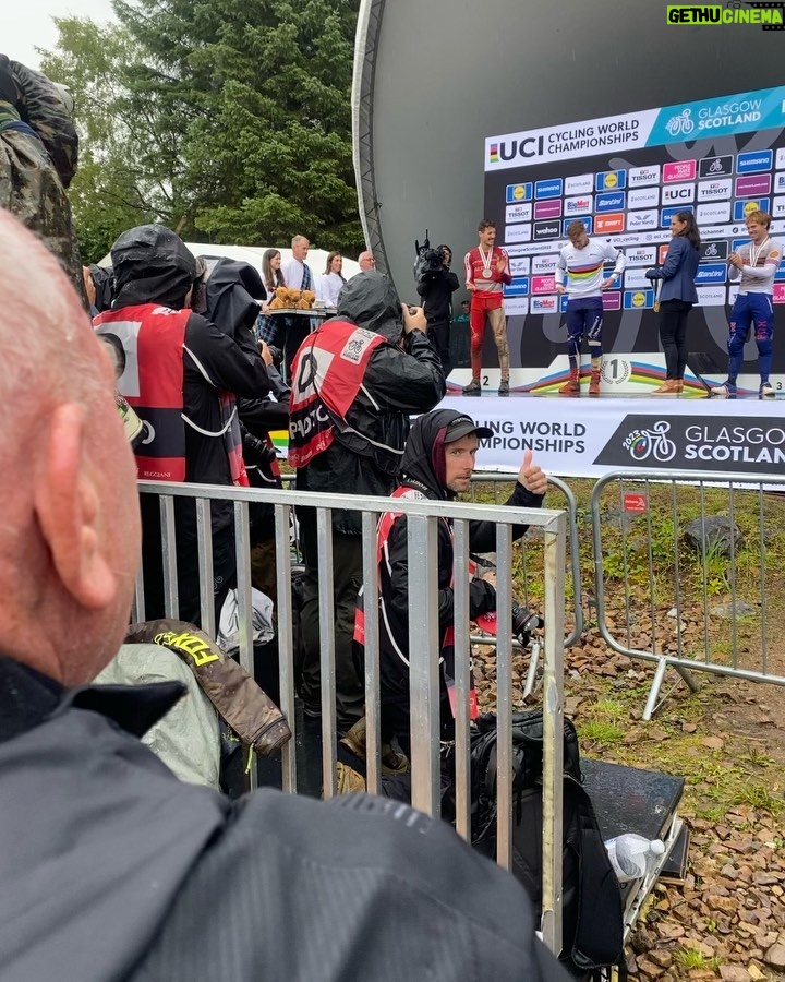 Rachel Atherton - 11.2K Likes - Just after I cased the jump & my shoulder went AWOL 🤮
The emotions of racing are just RIDICULOUS!!
From the lowest lows when I hurt my shoulder
somehow with a lot of treatment & physio I was able to put a race run down & im SO STOKED to finish p 8 !!
To the highest highs of World Champ for @charlie_hatton1 🌈
To race at Fort William again for world champs was the dream & I was so devastated when I thought I was out, but Gee was adamant I had to at least give myself the opportunity for race day, by completing a 2nd practice run & starting my QUALIES run,
When I dropped in for QUALIES the plan was to pull over straight away but when I actually ignored the pain for a bit it felt sort of not too bad & I was like, “oh my god, I think I can carry on! “
When I made it thru the first rocks then the first rock drop where Nina crashed, I thought “If I can go off this drop & I’m ok, I can get down!!
Anyway come race day, the more I seemed to use the muscles the better, LOTS of physio & taping but race day I was not convinced, it was still pretty sore & felt unstable,
But I am SO pleased I pushed on & could manage a race run
& THANK YOU EVERYONE WHO CHEERED it really makes a big difference when the going gets tough, the crowd help the racers so much ❤️❤️❤️
To see @charlie_hatton1 & @andreas.kolb66 go 1 & 2 in men was just MENTAL!!
What a weekend!!
🌈🖤
@athertonbikes @athertonracing #fortwilliam #uciworldchampionship #mtb #mtblife