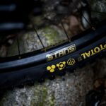 Rachel Atherton Instagram - Stealth Mode 🥷Engaged! Black & Gold, baby 🖤 HOW sick does this look?! To see the anodised gold A on this bike means so much🖤 thank you crew @athertonbikes, all of you, @athertonracing for doing this 🖤🖤🖤 🥷 My first “colour” on an atherton bike & we went gold 👌 we pour all the energy of our small team into actually making these bikes for customers & us racers, and making them damn good! so colour has taken a back seat for the first few years, this means a lot 🖤😮‍💨💪 @nathhughesphoto UCI World Championships