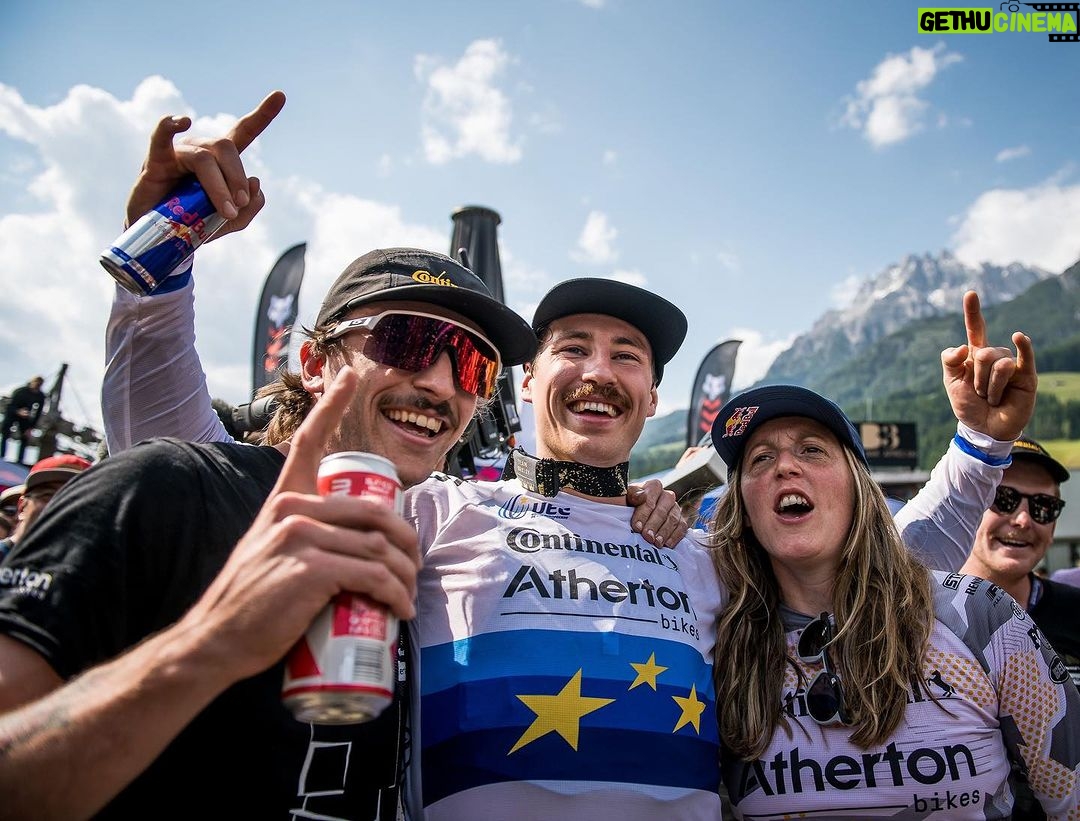 Rachel Atherton Instagram - Adrenaline!! I am here for you!! ๐๐ Back to Back wins for @athertonbikes ๐ฅ๐ฎโ๐จ The moment your teammate wins the Elite Mens World Cup on your own named bike brand ๐คฏ๐คฉ๐๐ When @andreas.kolb66 won in Leogang, I was buzzing my tits off!! I went pretty mental, I felt so wired I just wanted to fight someone ๐๐ it felt INCREDIBLE thinking back to the team at home @athertonbikes how god damn hard they have worked the last 4 yearsโฆ incredible team, incredible bike & thereโs still more to come for @athertonbikes โค๏ธโค๏ธ๐ Come see the bikes at Fort William & grab some merch ๐ช๐ฅ @nathhughesphoto