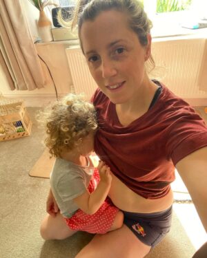Rachel Atherton Instagram - Trying to settle in to normal life!! 
The next world cup is this week & I won’t be racing… I never planned to do a full season & im trying to stick to that plan!! 

I knew the comedown from racing 2 world cups would be pretty deep, that adrenaline fuelled, fun filled lifestyle is hard to leave behind 💣 @athertonracing are too fun!

but the exhaustion I’ve felt has been another level! Similar to newborn baby days!! 

I keep trying to start training again but get too exhausted to train day after day, 
“Millway sent my training plan thru and it’s like for a full time athlete, cos that’s what I asked for”
But I don’t know if I am!! 
How can I be a full time mum, AND a full time athlete?!! 

I love both so much, & I feel guilty for doing either! 
I want time to train, then when it comes to leaving arna for a few hours I don’t want to leave her at all! 

Arna has gone mad for the boob again, constantly wanting milk, and she’s become really clingy to me, im sure she’s still in shock that I disappeared every day to “work” at the races, she still talks about the race every day “mummy big jumps , clap clap” even tho I was with her every morning & immediately after finishing riding every day, it must of still been a shock for her & she’s a bit clingy now! 

It’s  a real head trip, trying to figure this out! 

I’m still so in shock that I actually won Lenzerheide & 3rd at Leogang! 

I always want to be real on here and showing this side of it that we all go thru is important to me as I would want arna to grow up seeing things online that are honest! 

@uci_mtbworldseries @redbullbike