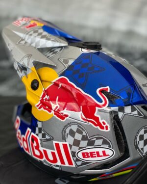 Rachel Atherton Instagram - World Cup #2 😍 Leogang 🇦🇹 
My new painted helmet is Hearts ❤️& Stars ⭐️ for arna baby becuase she loves them shapes & that racing flag within them becuase I love racing & I wanted to honour what that love for this sport has given me ❤️

I had no idea when We designed it that I would actually race again! @imagedesigncustom @bellhelmets_bike 👍

@oakleybike brought me round a present them gold goggles 😮‍💨😮‍💨🤩
After a long talk with the fam Sunday morning, we decided We may as well come to leogang to race, we’re enjoying being on the road at the races & mum & arna have gotten in the groove, we hire ebike & trailer for mum so she can get about with arna so easy ❤️❤️

I’m so grateful to @redbulluk for getting our physio out here @wp.sportsinjury it really is savage on the body this sport, and my main concern is back to back races without enough training!

Im feeling a bit strange because I don’t want any pressure, last weekend I felt so free without any pressure to win, I’ve spent my whole career feeling like I need to win, &  it felt amazing without that, 

& I don’t want that pressure to return, because I’m just here for a good time & to try my best & to have good feelings doing my job again 👍👍