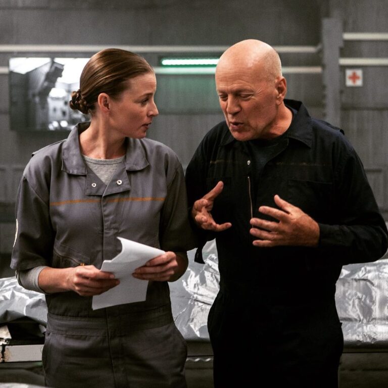 Rachel Nichols Instagram - Kind to everyone, gentle, fantastic sense of humor, fabulous storyteller, didn’t take himself too seriously, very fun to work with, and an all-around great guy. I am lucky we got to spend time together. ❤️ #brucewillis ❤️
