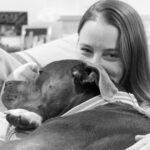 Rachel Nichols Instagram - About last night: 1. Cuddles & goofing with @lolo_gurl 2. QT w/ #1 pup auntie @lena_georgas 3. Battle w/ a food delivery service 4. A quick trip to Wienerschnitzel 5. Lots of laughter & love #PerfectSunday