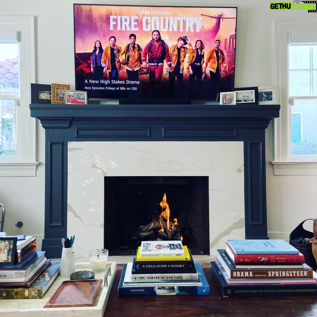 Rachel Nichols Instagram - First Fire of the Fall! 🔥!
