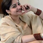 Rachita Ram Instagram – After a long time I got henna on my hands!🙌🏻☺️
.
#cousinwedding