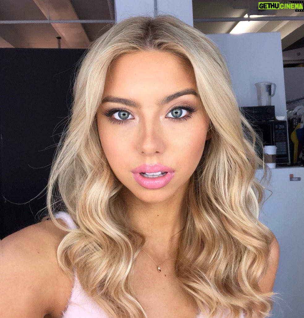 Raelynn Harper - 2.7K Likes - glam by @yukoonthego @gabbyglams 💕